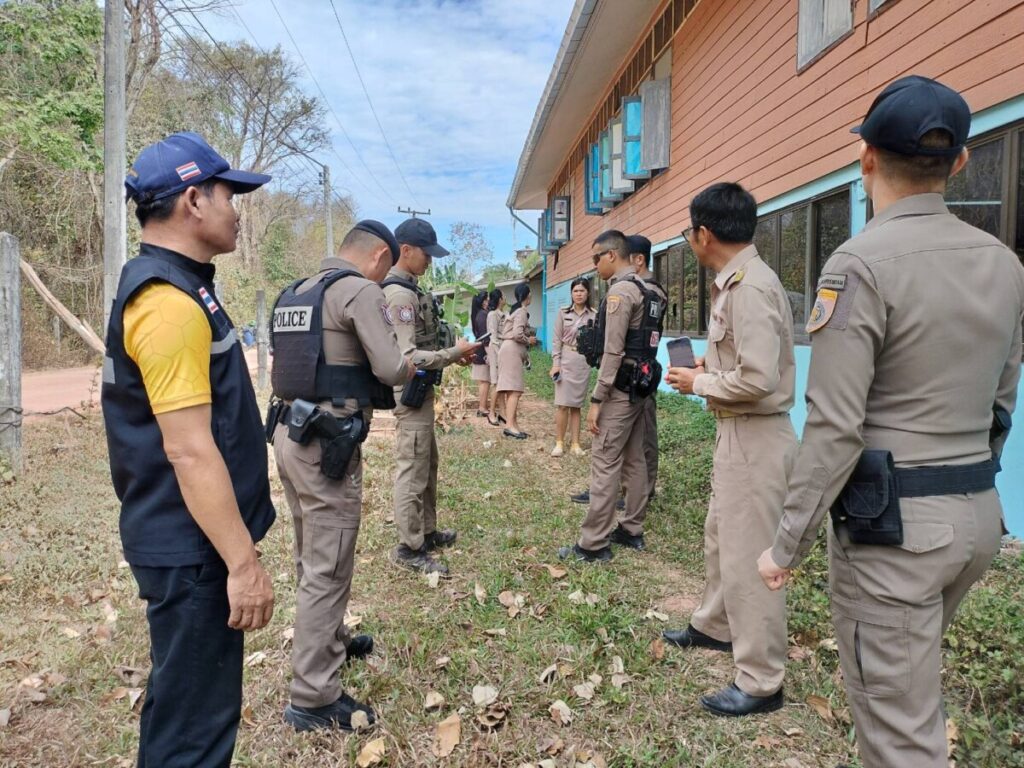 สพป.นครพนม เขต 1 ลงพื้นที่ตรวจสอบเหตุไม่ปลอดภัย รร.บ้านนาหัวบ่อ อ.เมืองนครพนม จ.นครพนม 2 407016 0