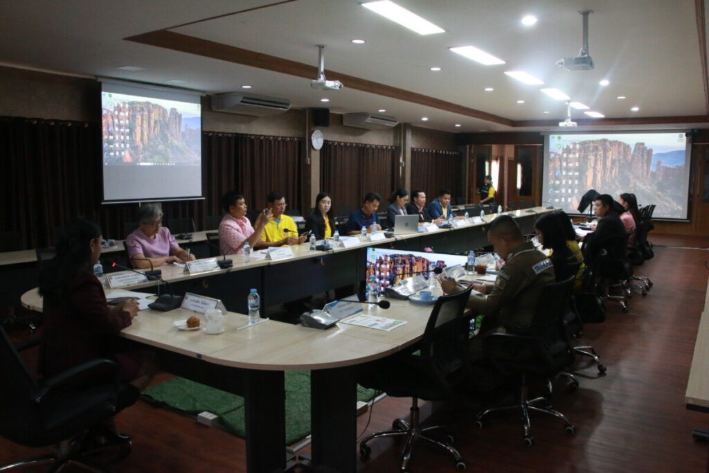 ประชุมคณะทำงานภายใต้คณะอนุกรรมการด้านความปลอดภัยทางถนนในเด็กและเยาวชนจังหวัดนครพนม ครั้งที่ 1/2568 4 IMG 5791