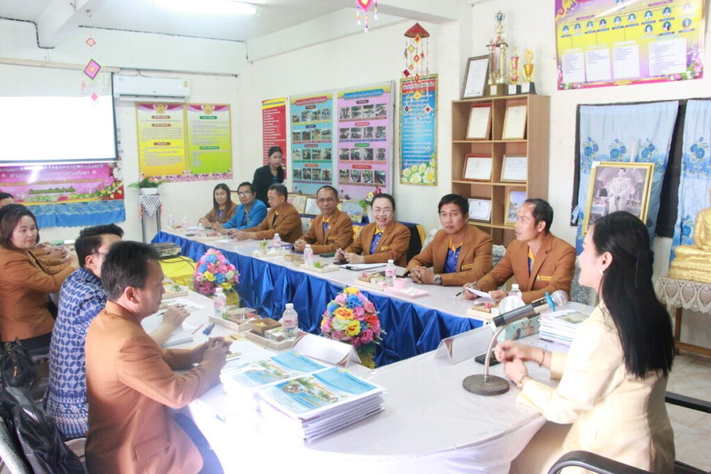 ประเมินประสิทธิภาพและประสิทธิผลการปฏิบัติงานของผู้อำนวยการสถานศึกษา เครือข่ายบ้านผึ้งโพธิ์ตาก 4 IMG 6807