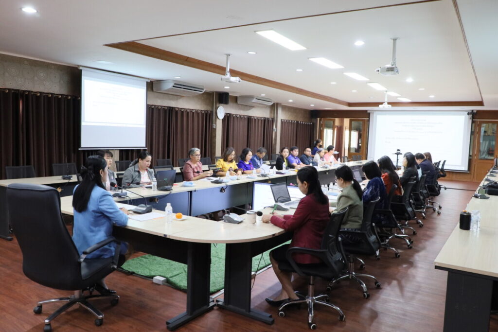 ประชุมคณะกรรมการพิจารณาการอนุมัติการเก็บเงินบำรุงการศึกษาของสถานศึกษา สังกัดสำนักงานคณะกรรมการการศึกษาขั้นพื้นฐาน ครั้งที่ 2/2568 4 IMG 7916