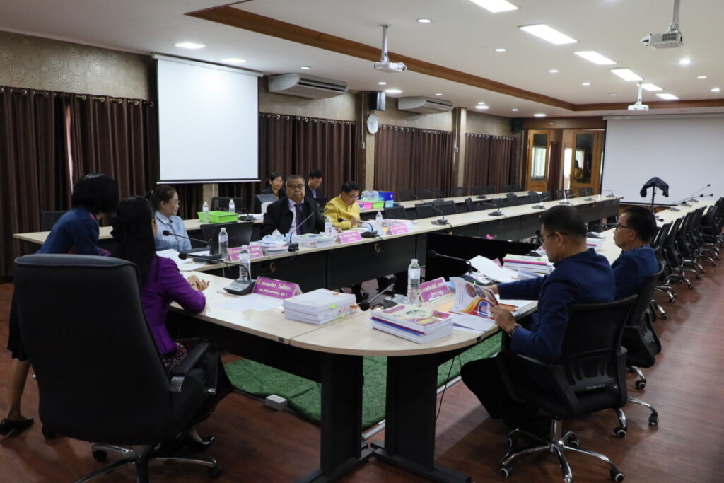 สพป.นครพนม เขต 1 ประชุมการกลั่นกรองย้ายผู้บริหารสถานศึกษา 3 IMG 8095