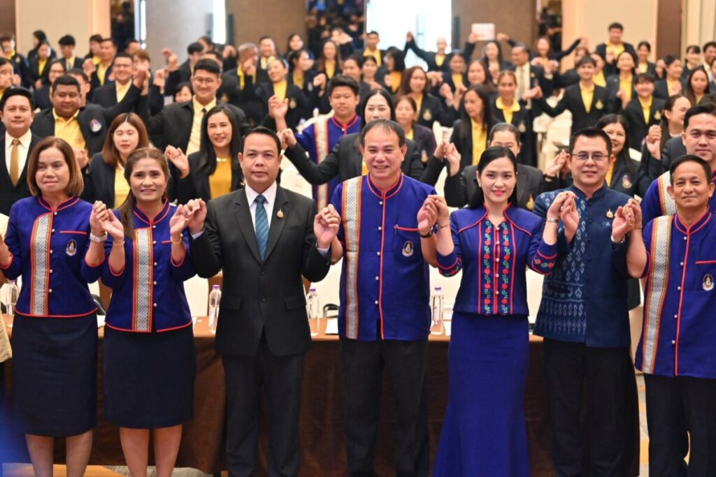ผอ. สพป.นครพนม เขต 1 นำเสนอแนวทางบริหารจัดการ “Thailand Zero Dropout” ในที่ประชุมสัมมนาวิชาการ 3 1466534 0