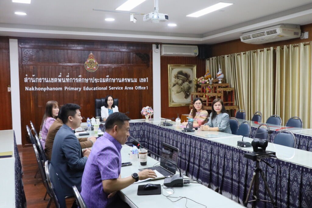 สพป.นครพนม เขต 1 ประชุมชี้แจงการขับเคลื่อนกิจกรรมโครงการโรงเรียนสุจริต ประจำปีงบประมาณ พ.ศ. 2568 4 IMG 0421