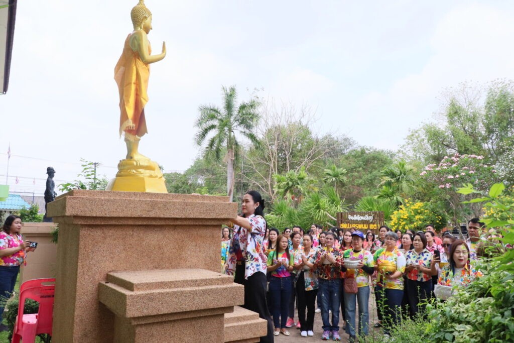 สพป.นครพนม เขต 1 จัดกิจกรรมประเพณีสงกรานต์ ประจำปี 2568 สืบสานวัฒนธรรมไทย 3 IMG 0567