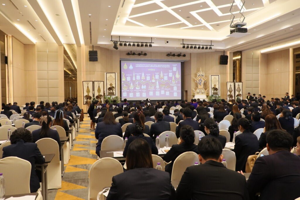 ผอ. สพป.นครพนม เขต 1 นำเสนอแนวทางบริหารจัดการ “Thailand Zero Dropout” ในที่ประชุมสัมมนาวิชาการ 5 IMG 9780