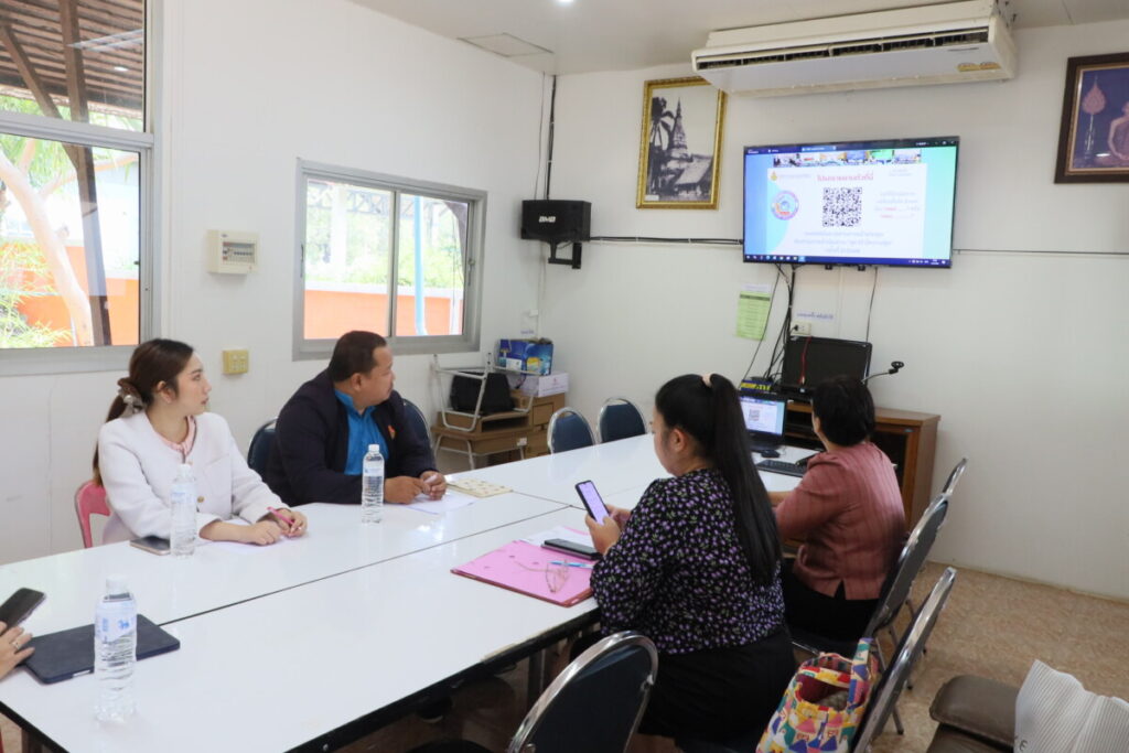 สพป.นครพนม เขต 1 เข้าร่วมประชุมติดตามโครงการ “สุขาดี มีความสุข” ครั้งที่ 2/2568 4 IMG 3104