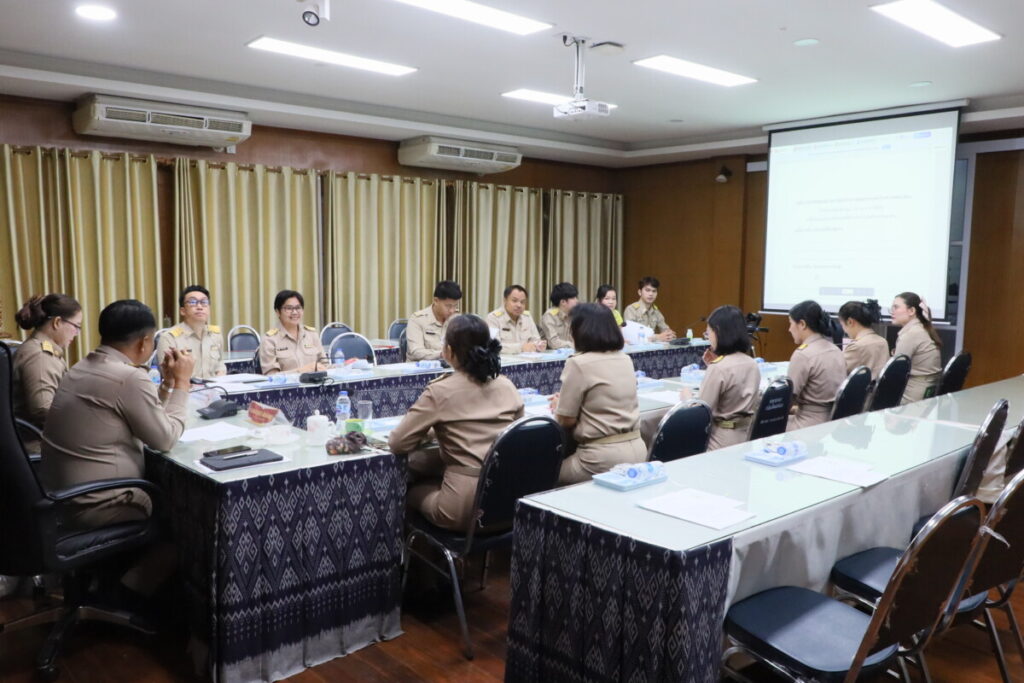 สพป.นครพนม เขต 1 จัดประชุมคณะกรรมการศูนย์บริหารความสุขและความปลอดภัย 4 IMG 5362