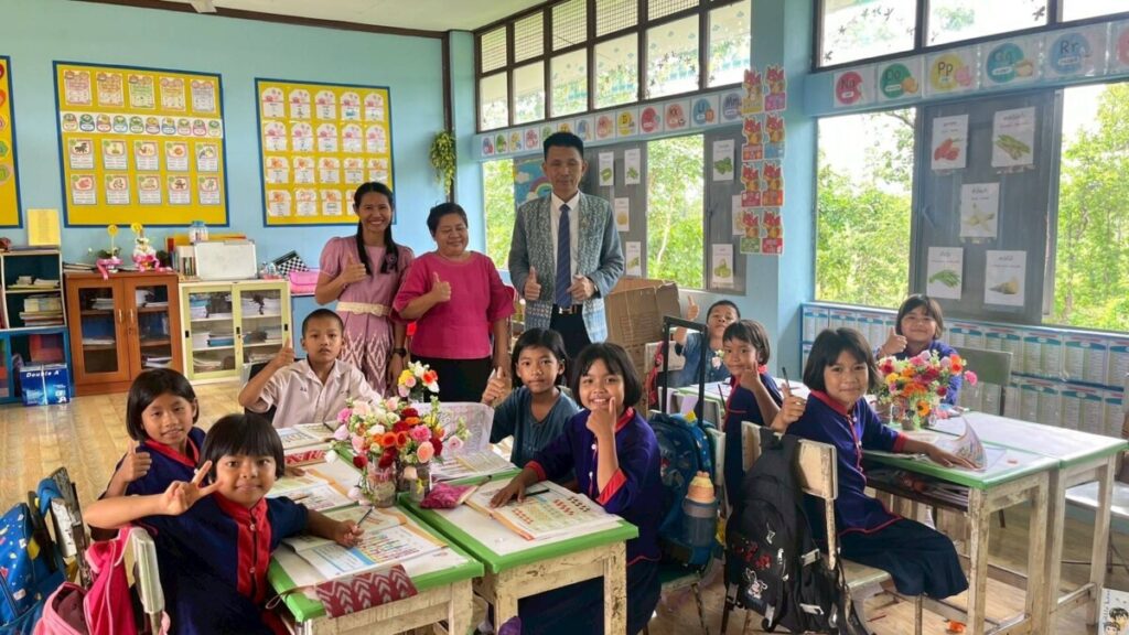 ลงพื้นที่ตรวจเยี่ยมโรงเรียนบ้านถาวรนาอุดม 3 221819 0