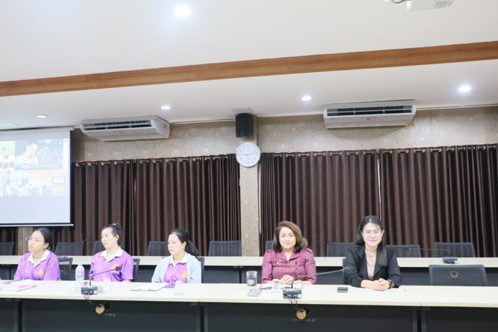 สพป.นครพนม เขต 1 เข้าร่วมประชุม ผอ.เขตพื้นที่การศึกษาทั่วประเทศ ผ่านระบบออนไลน์ 8 IMG 6326