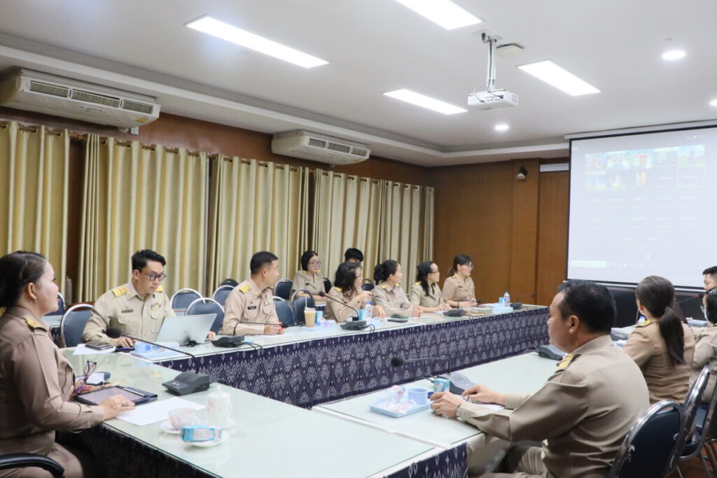 ประชุมคณะกรรมการสังเคราะห์รายงานการประเมินตนเองของสถานศึกษา (SAR) ปีการศึกษา 2567 4 IMG 6650