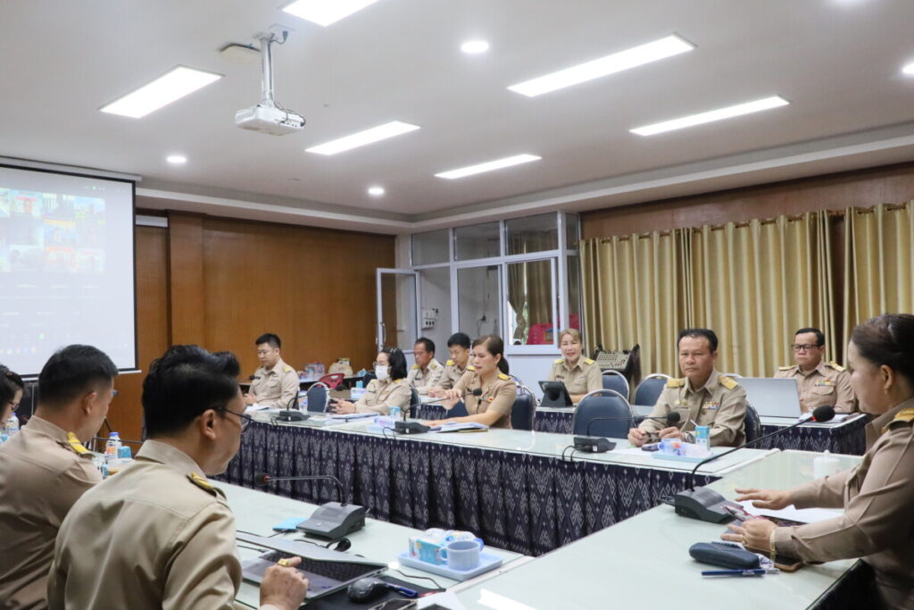 ประชุมคณะกรรมการสังเคราะห์รายงานการประเมินตนเองของสถานศึกษา (SAR) ปีการศึกษา 2567 6 IMG 6688