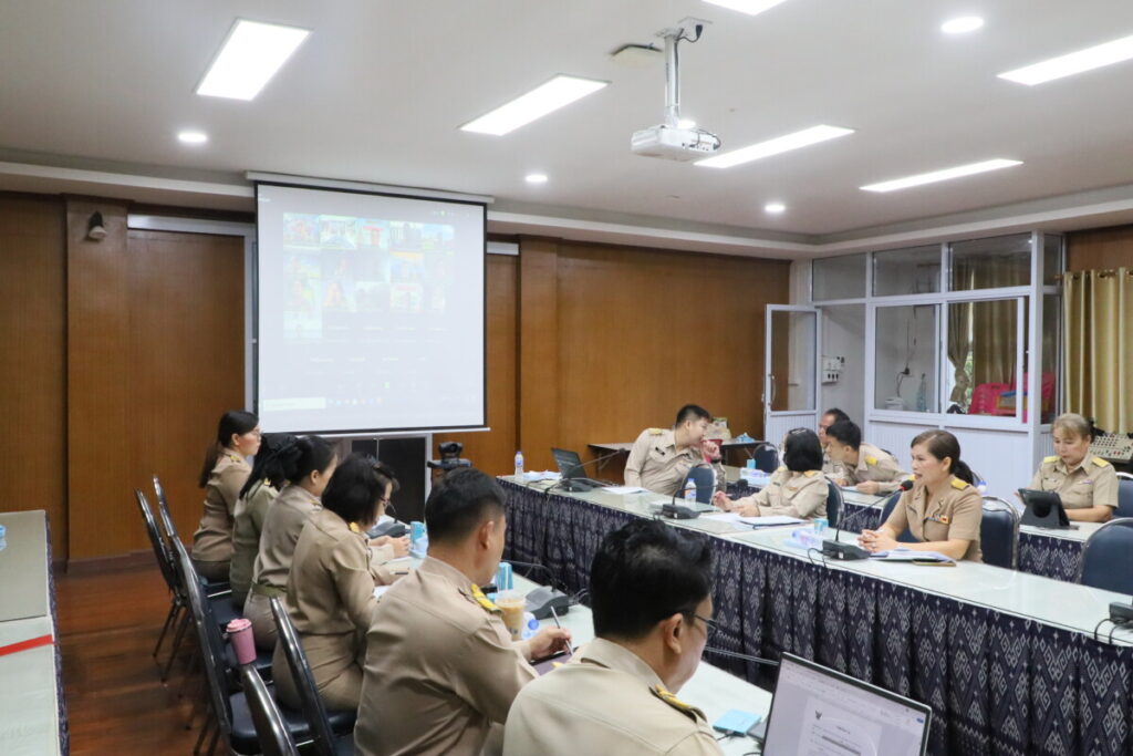 ประชุมคณะกรรมการสังเคราะห์รายงานการประเมินตนเองของสถานศึกษา (SAR) ปีการศึกษา 2567 9 IMG 6690