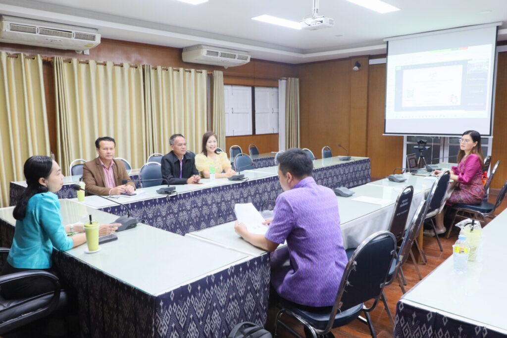 สพป.นครพนม เขต 1 ขับเคลื่อนโรงเรียนคุณธรรม ประจำปีงบประมาณ 2568 ผ่านระบบออนไลน์ 4 IMG 0758