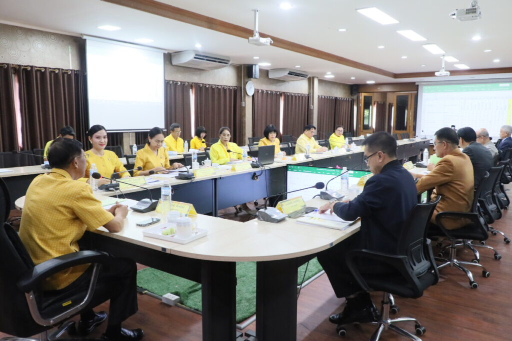 ประชุม อ.ก.ค.ศ. เขตพื้นที่การศึกษาประถมศึกษานครพนม เขต 1 ครั้งที่ 6/2568 3 IMG 3935
