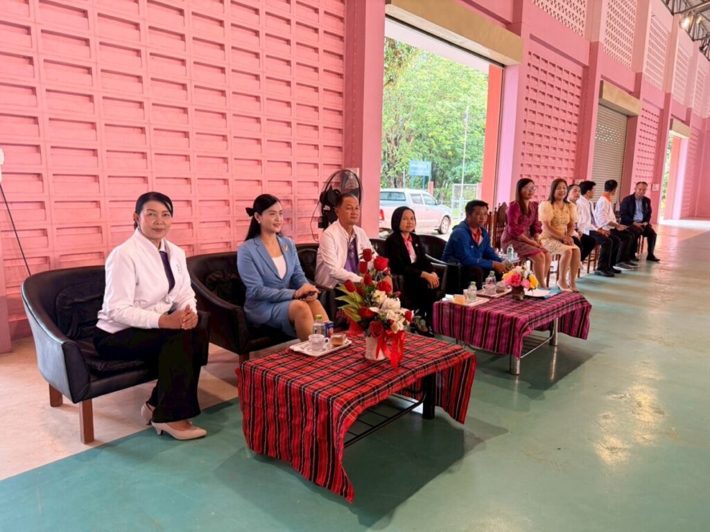 สพป.นครพนม เขต 1 เปิดอบรมเชิงปฏิบัติการ “การออกแบบและพัฒนาครู” เครือข่ายนาถ่อนโพนแพง 2 S 77332511 0