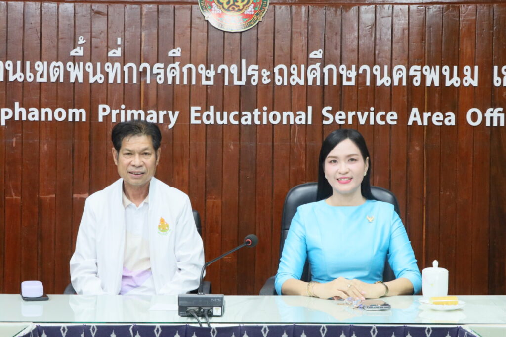 สพป.นครพนม เขต 1 ต้อนรับคณะศึกษาดูงานจาก สพป.ชัยภูมิ เขต 2 1 IMG 4777