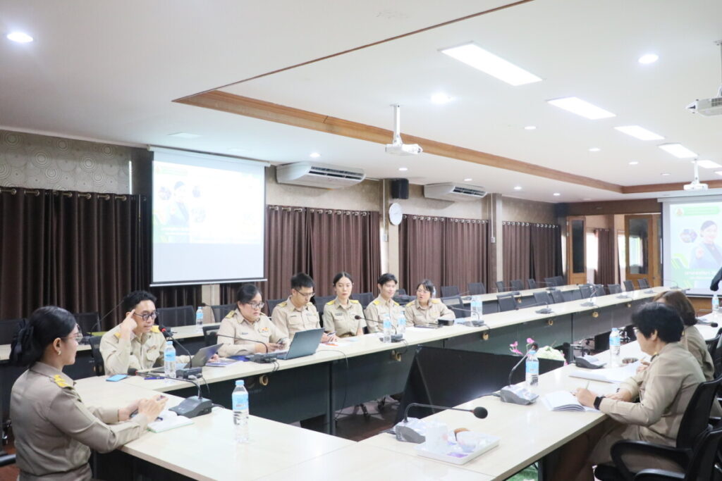 ผอ.เขต ประชุมการพัฒนางานตามข้อตกลงของข้าราชการครูและบุคลากรทางการศึกษา 3 IMG 6003