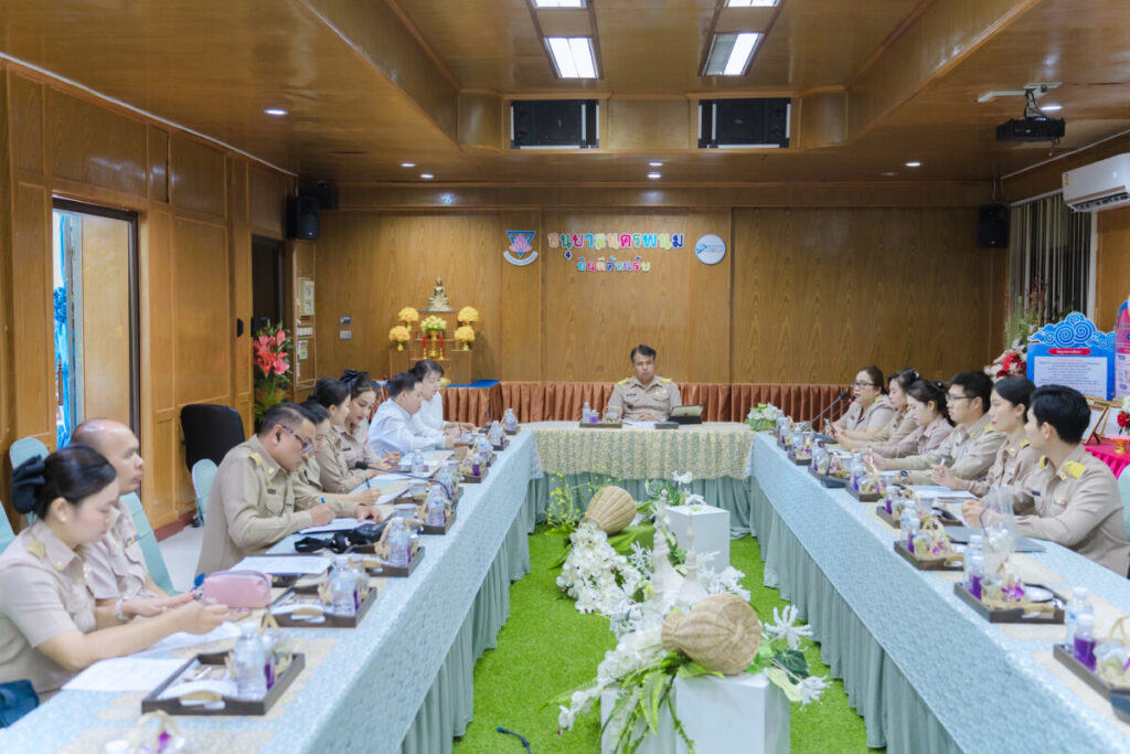 สพป.นครพนม เขต 1 ประชุมเตรียมความพร้อมพัฒนารูปแบบการประเมิน DLTV 1 DSC02130 0