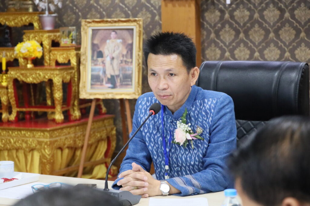 สพป.นครพนม เขต 1 ประชุมคณะกรรมการพัฒนาศักยภาพครูและบุคลากรทางการศึกษา 2 IMG 6540