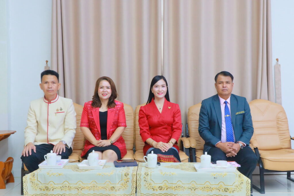 สพป.นครพนม เขต 1 จัดประชุมผู้บริหารสถานศึกษา ครั้งที่ 7 ประจำปีงบประมาณ พ.ศ. 2568 1 IMG 9328