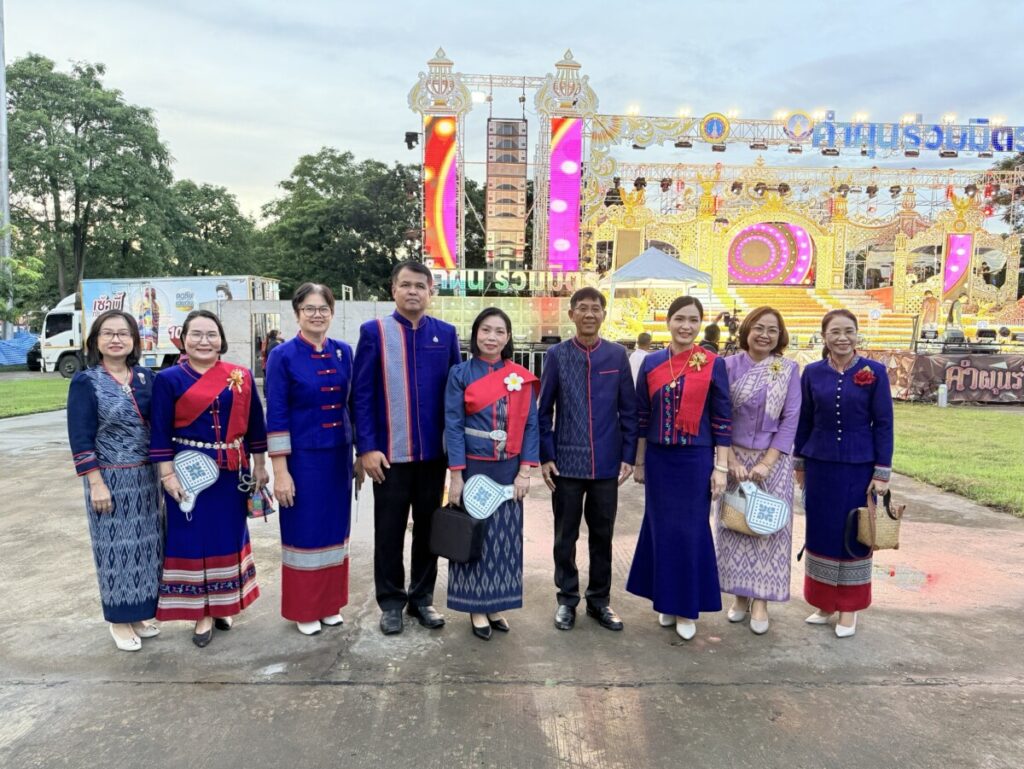 สพป.นครพนม เขต 1 ร่วมเปิดงานประเพณีไหลเรือไฟและงานกาชาดจังหวัดนครพนม ประจำปี 2568 3 S 11804686 0