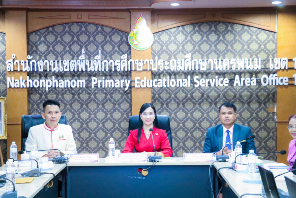 สพป.นครพนม เขต 1 ดำเนินการประเมินผลการพัฒนางานตามข้อตกลง (PA) ตำแหน่งผู้อำนวยการสถานศึกษา (วันที่ 2) 1 IMG 6201