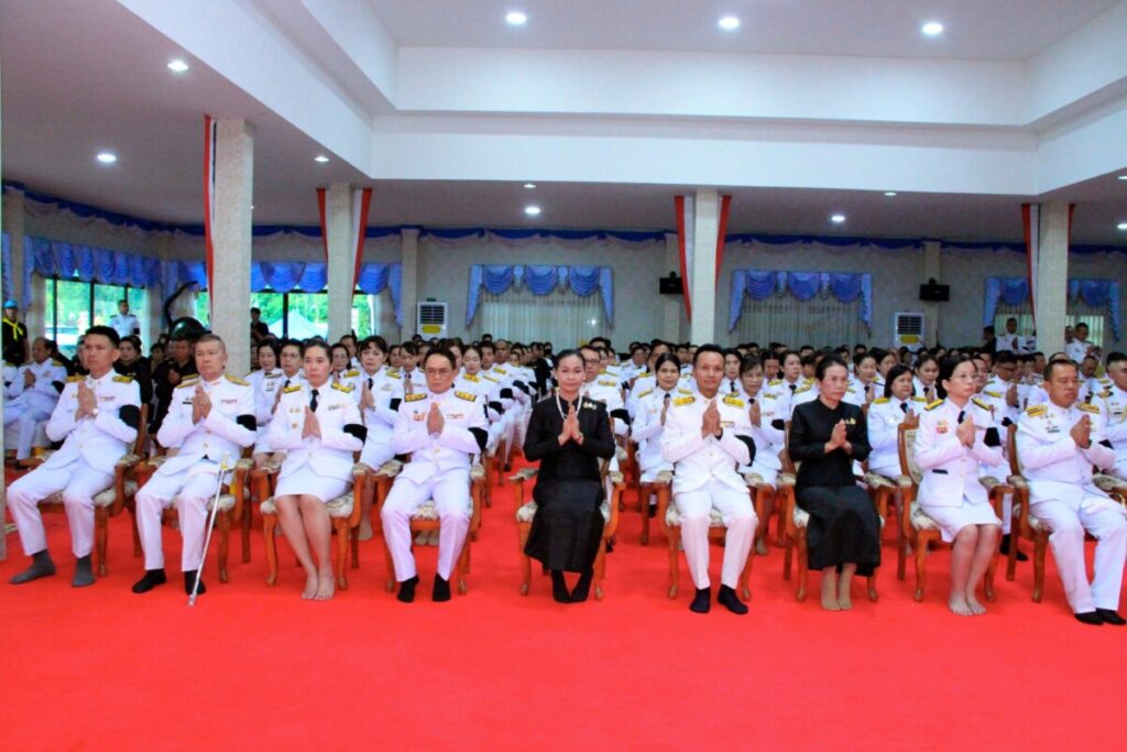 สพป.นครพนม เขต 1 ร่วมกิจกรรมถวายเป็นพระราชกุศลแด่สมเด็จพระนางเจ้าสิริกิติ์ พระบรมราชชนนีพันปีหลวง เนื่องในวาระครบ 7 วันแห่งการสวรรคต 9 LINE ALBUM 2025.10.31 251031 10