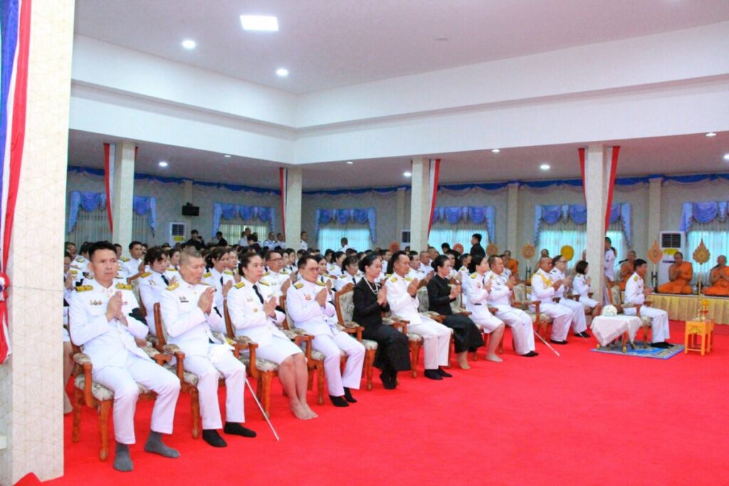 สพป.นครพนม เขต 1 ร่วมกิจกรรมถวายเป็นพระราชกุศลแด่สมเด็จพระนางเจ้าสิริกิติ์ พระบรมราชชนนีพันปีหลวง เนื่องในวาระครบ 7 วันแห่งการสวรรคต 8 LINE ALBUM 2025.10.31 251031 12