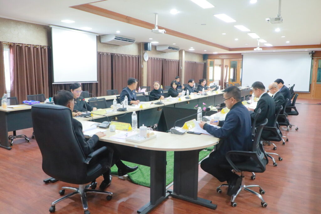 ประชุม อ.ก.ค.ศ. เขตพื้นที่การศึกษาประถมศึกษานครพนม เขต 1 ครั้งที่ 12/2568 4 IMG 1147
