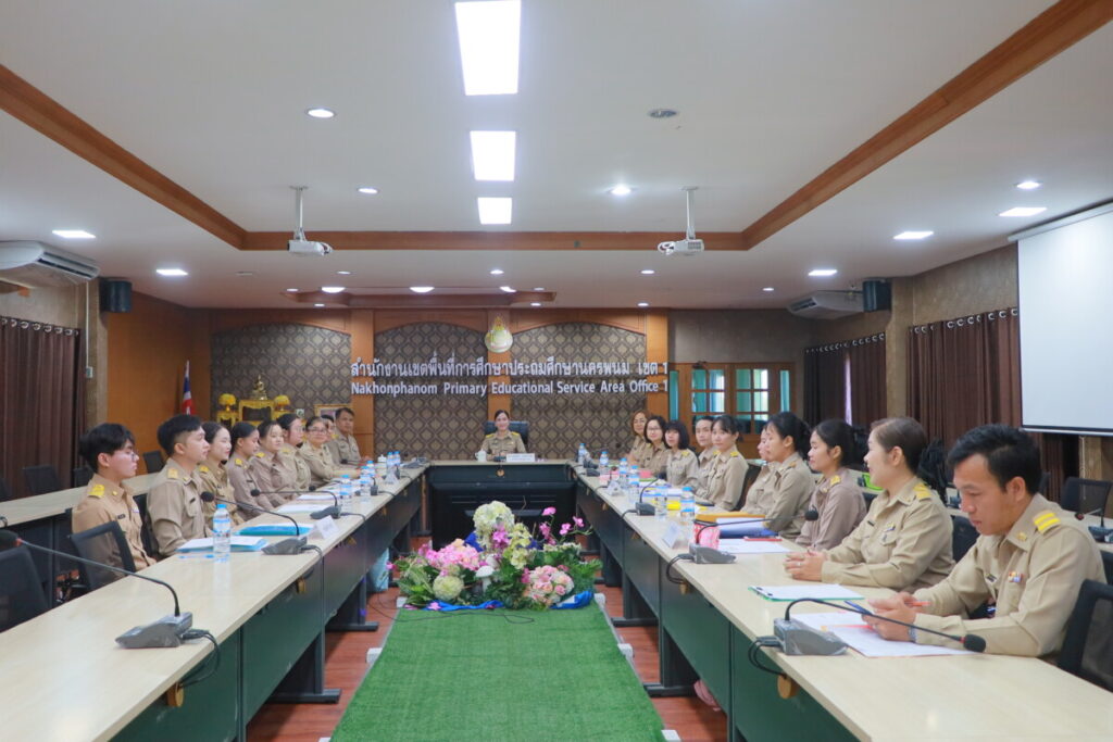 ผู้บริหาร สพป.นพ.1 ต้อนรับครูผู้ช่วยบรรจุใหม่ พร้อมให้โอวาทในการปฏิบัติหน้าที่ 3 IMG 9439