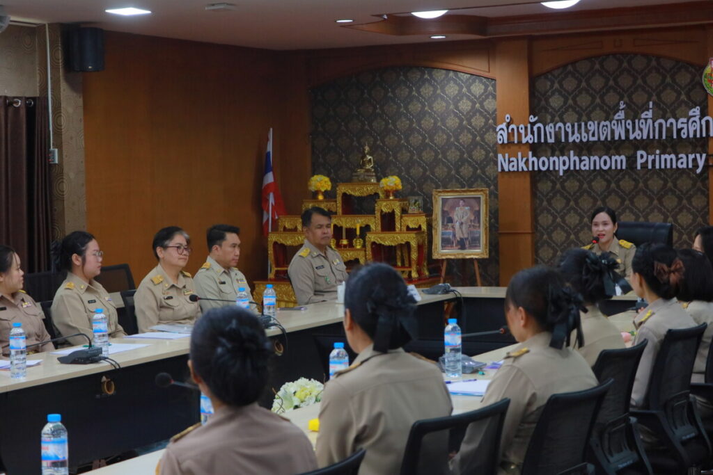 ผู้บริหาร สพป.นพ.1 ต้อนรับครูผู้ช่วยบรรจุใหม่ พร้อมให้โอวาทในการปฏิบัติหน้าที่ 6 IMG 9489