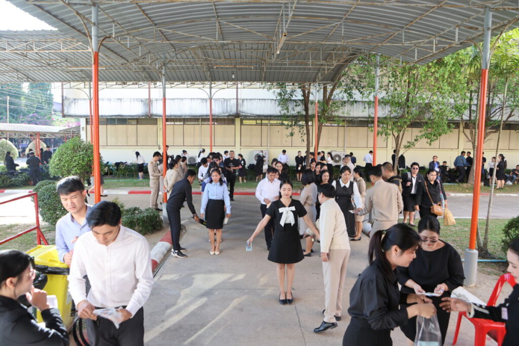สพป.นครพนม เขต 1 ประชุมเตรียมความพร้อมและติดตามการสอบพนักงานราชการ ตำแหน่งครูผู้สอน 5 อาคาร 4 ภาค ก 33