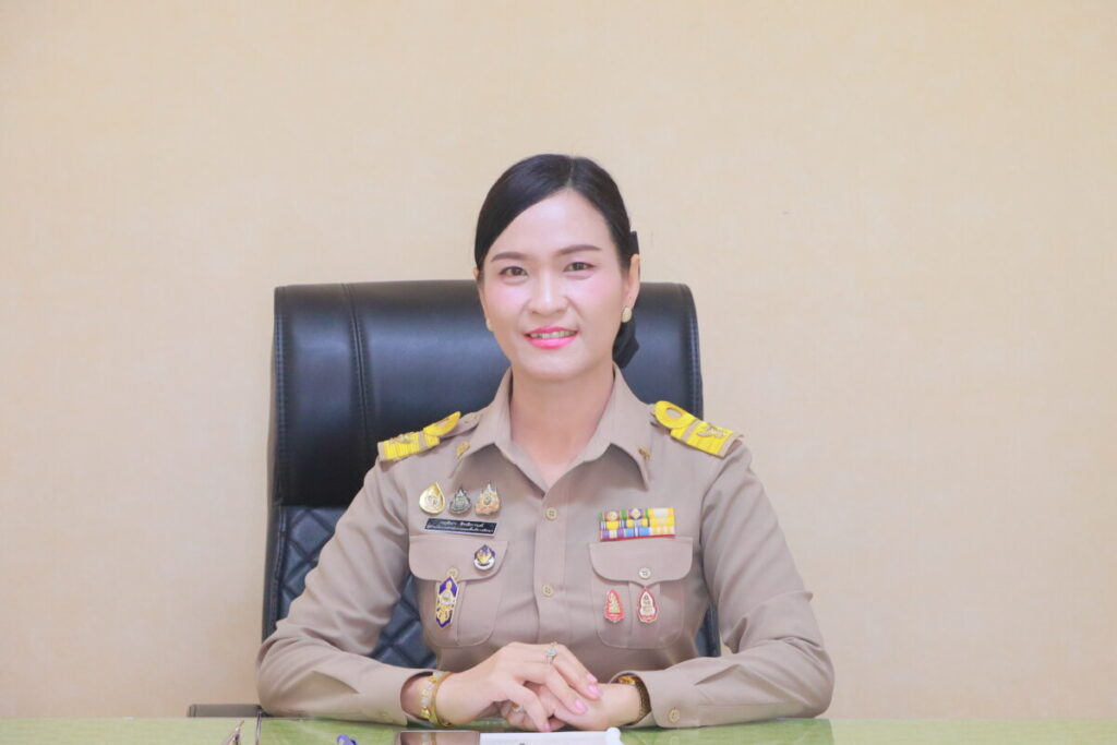 สพป.นครพนม เขต 1 เข้าร่วมประชุมการจัดสรรเงินทุนหมุนเวียนแก้ไขปัญหาหนี้สินข้าราชการครู ประจำปีงบประมาณ พ.ศ. 2569 1 IMG 7557