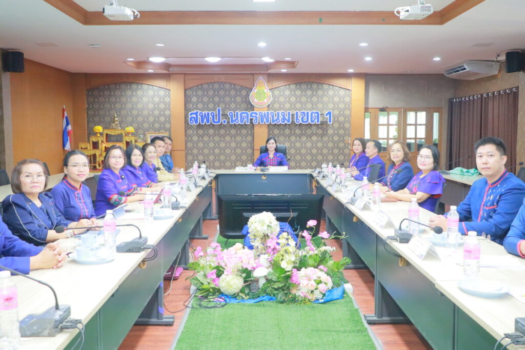 สพป.นครพนม เขต 1 แท็กทีมบริหารร่วมรายการ “พฤหัสเช้า ข่าว สพฐ.” โชว์วิสัยทัศน์และแนวทางการทำงานขับเคลื่อนการศึกษายุคใหม่ 2 IMG 8215