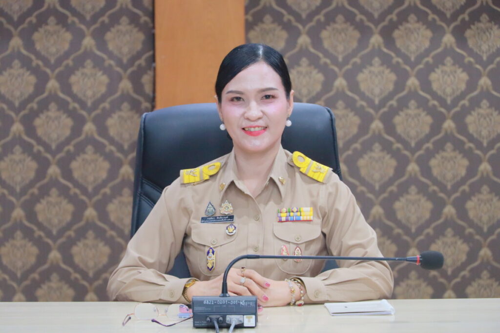 สพป.นครพนม เขต 1 ขานรับนโยบายกระทรวงศึกษาธิการ ร่วมประชุมรับมอบแนวทางขับเคลื่อนการศึกษายุคใหม่ 4 IMG 0690