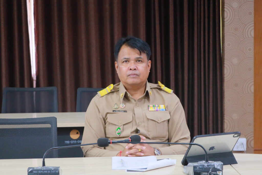 สพป.นครพนม เขต 1 ขานรับนโยบายกระทรวงศึกษาธิการ ร่วมประชุมรับมอบแนวทางขับเคลื่อนการศึกษายุคใหม่ 5 IMG 0693