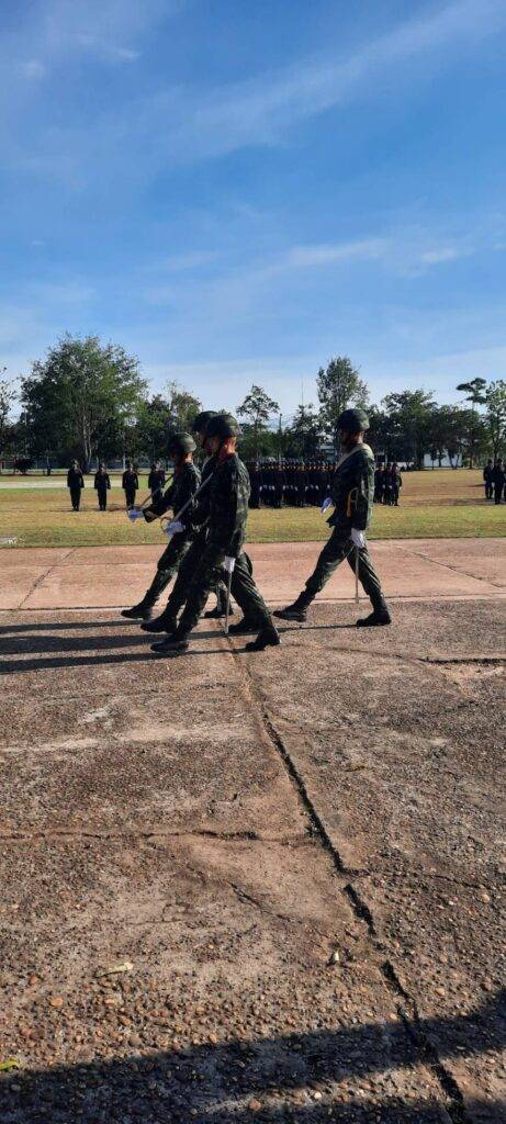 ร่วมเป็นเกียรติในพิธีกระทำสัตย์ปฏิญาณตนต่อธงชัยเฉลิมพล ณ มณฑลทหารบกที่ 210 ค่ายพระยอดเมืองขวาง 3 11829