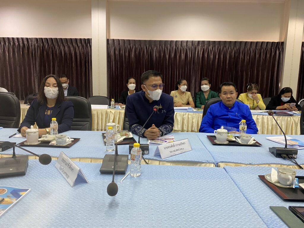 เข้าร่วมประชุมรับฟังผลการดำเนินการตามนโยบายการตรวจราชการกรณีปกติ รอบที่ ๑ ประจำปีงบประมาณ พ.ศ. 2566 1 S 42041364