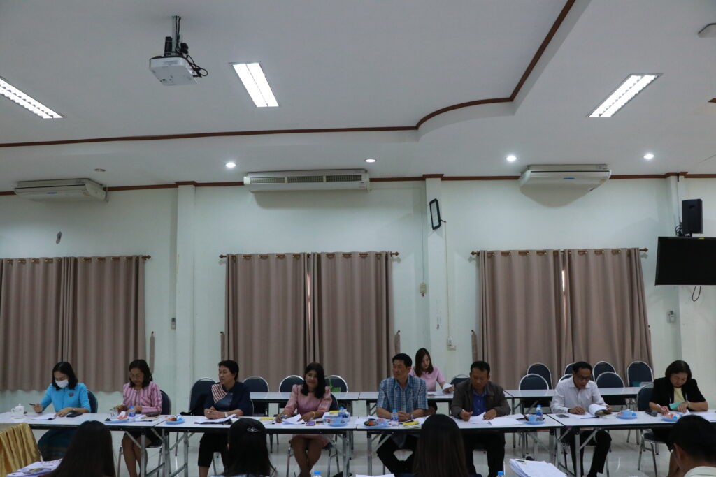 การประชุมคณะกรรมการประเมินผลการดำเนินงานโครงการสถานศึกษาสีขาวปลอดยาเสพติดและอบายมุข ปีการศึกษา 2565 4 IMG 2400