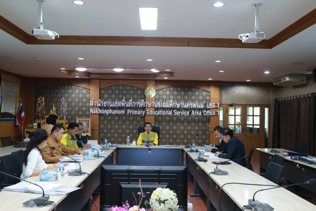 การประชุมคณะกรรมการกลั่นกรองย้ายผู้บริหารสถานศึกษา ตามประกาศตำแหน่งว่างเพิ่มเติม ครั้งที่ 2 2 IMG 2415