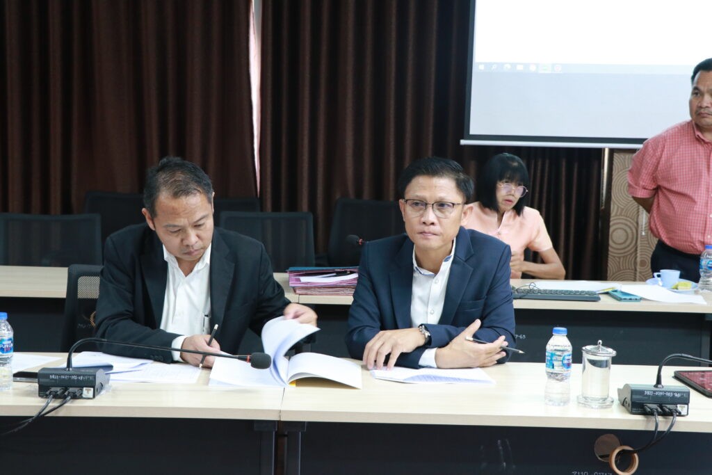 การประชุมคณะกรรมการกลั่นกรองย้ายผู้บริหารสถานศึกษา ตามประกาศตำแหน่งว่างเพิ่มเติม ครั้งที่ 2 3 IMG 2425