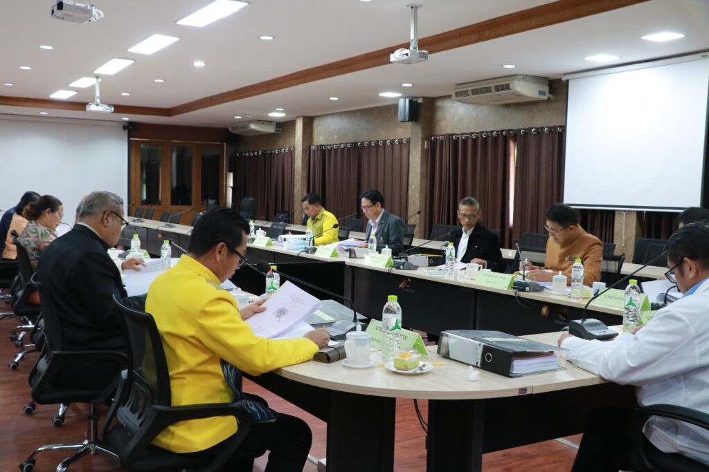 ร่วมประชุม อ.ก.ค.ศ.เขตพื้นที่การศึกษาประถมศึกษานครพนม เขต 1 ครั้งที่ 2/2566 5 IMG 2476