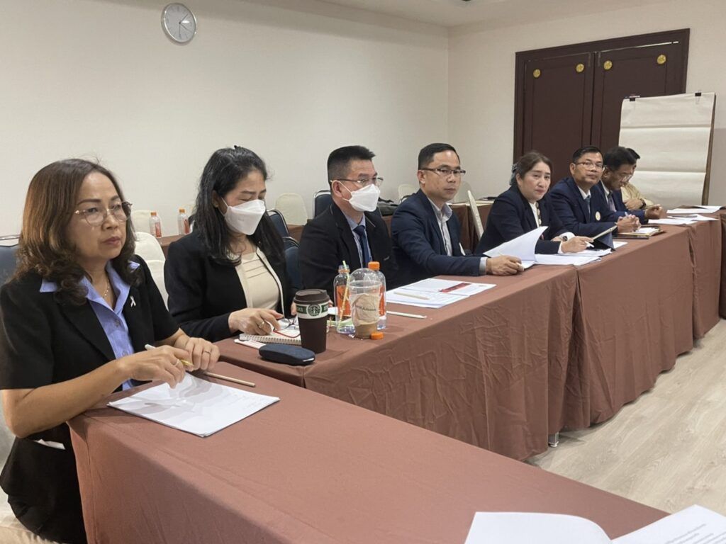 ร่วมประชุมเชิงปฏิบัติการจัดทำรายงานสรุปผลการดำเนินงานและการถอดบทเรียนโครงการขับเคลื่อนนโยบายการแก้ไขปัญหาเด็กที่อยู่นอกระบบการศึกษาฯ 2 S 599924743