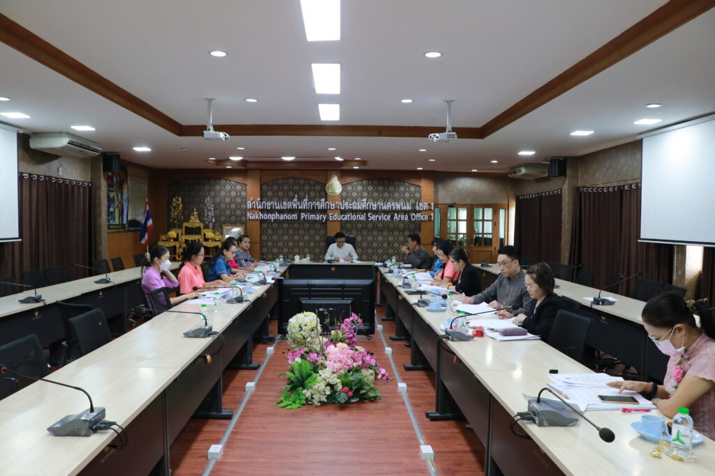 การประชุมคณะกรรมการประเมินความพร้อมในการเปิดห้องเรียนพิเศษ Mini English Program (MEP) ปีการศึกษา 2567 2 IMG 4198