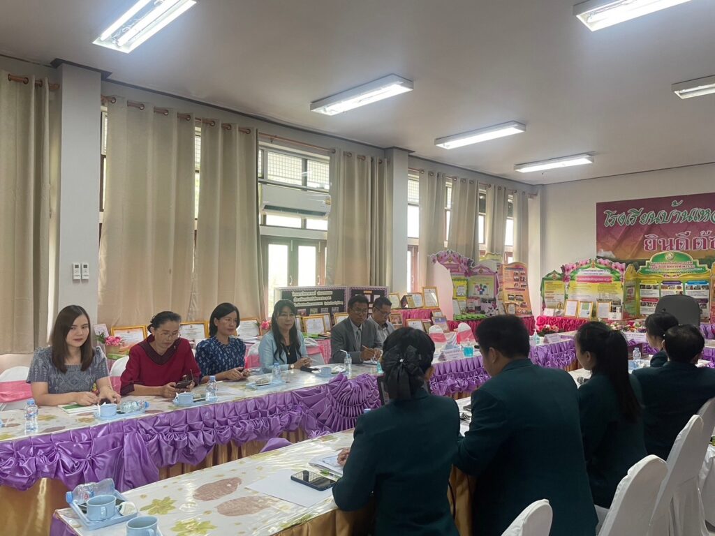 การประเมินเชิงประจักษ์ จากคณะกรรมการเขตตรวจราชการที่ 11 (นครพนม สกลนคร มุกดาหาร) เพื่อพิจารณาคัดเลือกสถานศึกษาเพื่อรับรางวัลระบบการดูแลช่วยเหลือนักเรียน ประจำปี 2566 ณ โรงเรียนบ้านเหล่าภูมีคำธาตุ 4 S 443662346