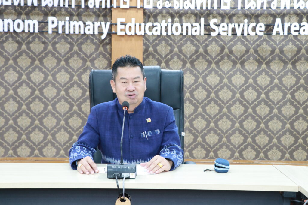 รับรายงานตัวข้าราชการครูและบุคลากรทางการศึกษาที่ได้รับการคัดเลือกให้ดำรงตำแหน่ง ผู้อำนวยการสถานศึกษา และรองผู้อำนวยการสถานศึกษา สังกัดสำนักงานเขตพื้นที่การศึกษาประถมศึกษานครพนม เขต 1 1 IMG 3574