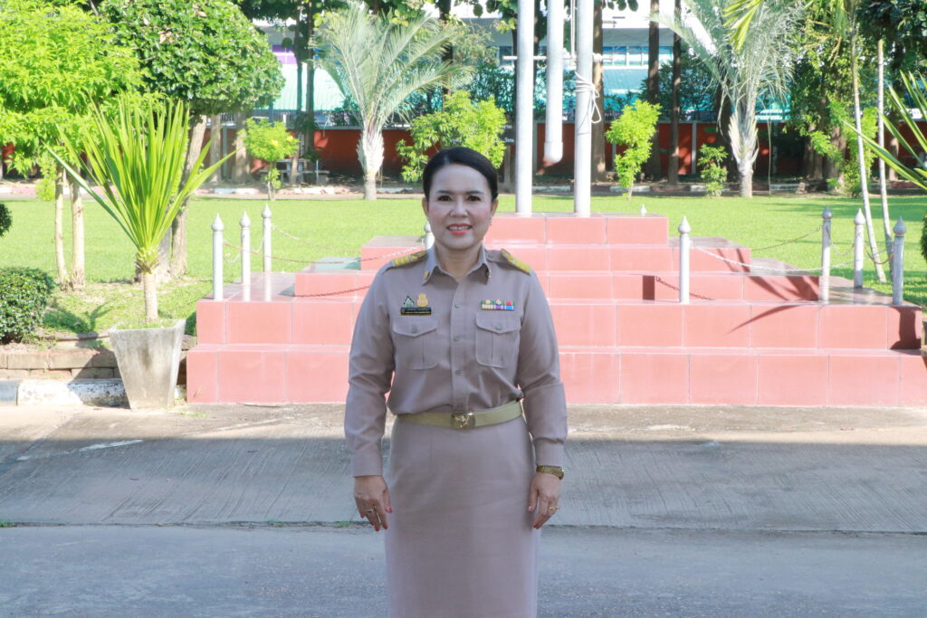 กิจกรรมเชิงสัญลักษณ์เขตสุจริต,ร้องเพลงชาติ, สวดมนต์ไหว้พระ,กล่าวคำปฏิญาณเขตสุจริต 6 IMG 5117