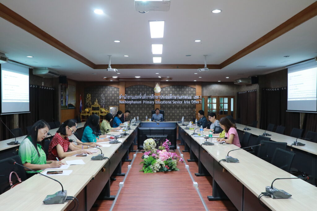 การประชุมการจัดสรรงบประมาณรายจ่ายประจำปีงบประมาณ พ.ศ. 2566 ไปพลางก่อนสำหรับสำนักงานเขตพื้นที่การศึกษา (ครั้งที่ 1) ครั้งที่ 1/2566 2 IMG 5183