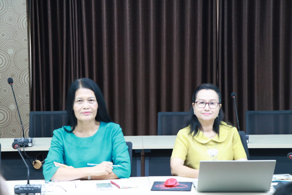 การประชุมการจัดสรรงบประมาณรายจ่ายประจำปีงบประมาณ พ.ศ. 2566 ไปพลางก่อนสำหรับสำนักงานเขตพื้นที่การศึกษา (ครั้งที่ 1) ครั้งที่ 1/2566 6 IMG 5190