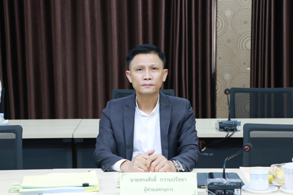 ประชุม อ.ก.ค.ศ. เขตพื้นที่การศึกษาประถมศึกษานครพนม เขต 1 ครั้งที่ 9/2566 3 IMG 5242
